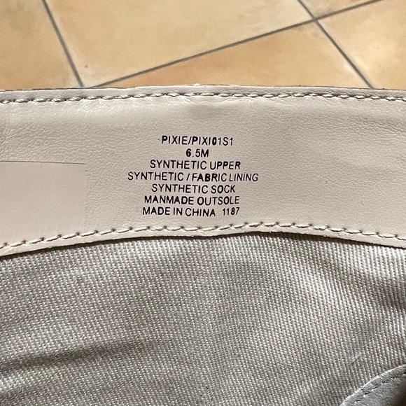 Steve Madden Faux Snake Skin boots 6.5 - Picture 2 of 5